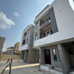 2bdrm Block of Flats in Gbagada, GRA Phase 2 Shangisha for sale