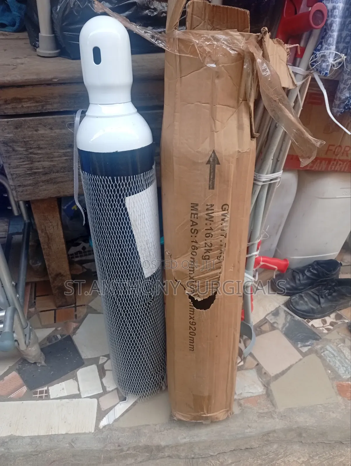 Oxygen Cylinder