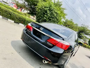 Honda Accord Sport 4dr Sedan (2.4L 4cyl 6M) 2015 Black
