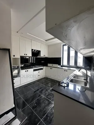 3bdrm Apartment in Ikate Lekki Lagos for rent