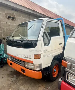 Toyota Dyna 150 New Model Normal Hand 3y (2.4l Petrol)
