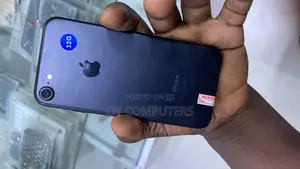 Apple iPhone 7 32 GB Black