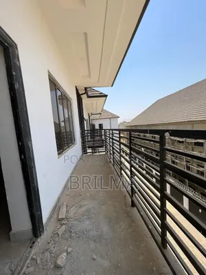 4bdrm Duplex in Life Camp for rent