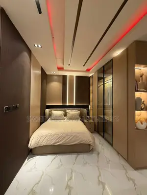 Luxury Studio Apartment With Ps5, Well Equipped Kitchenette