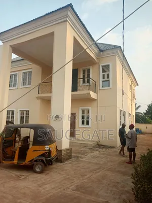 5bdrm Duplex in Okpuno, Awka for sale