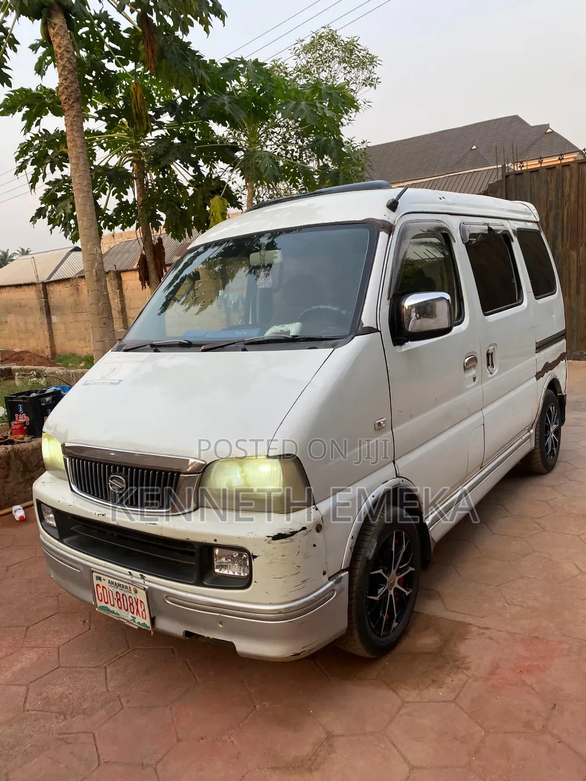 Suzuki Every 2002 White