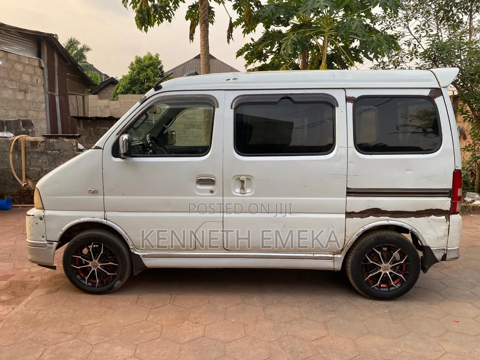 Suzuki Every 2002 White