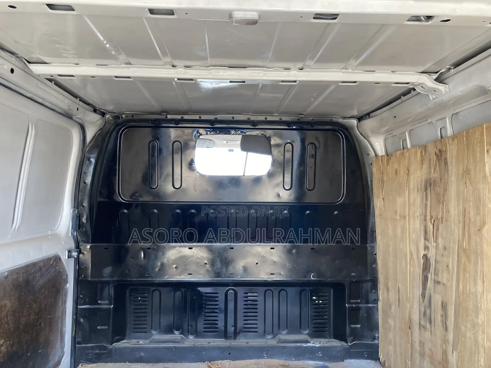 Ford Transit 2004 Yellow
