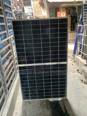 550watts Jinko Solar Panels