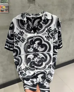 Dolce Gabbana Majolica Print Short Sleeve Silk Shirt – Black White