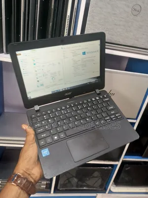 Laptop Acer TravelMate B 4GB Intel SSD 128GB