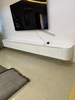 Brandnew Curve Console 8ft HDF