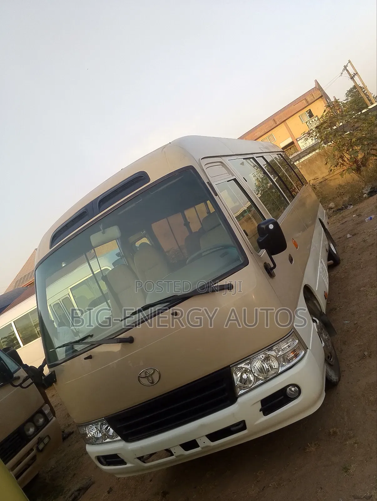 Toyota Coaster 2015 Gold