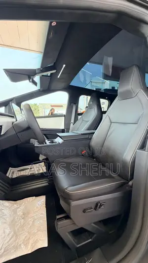 New Tesla Cybertruck Cyberbeast AWD 2025 Silver