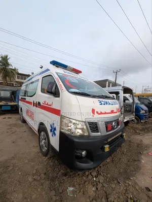 Nissan Caravan (Urvan) 2015 White