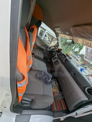Nissan Caravan (Urvan) 2015 White