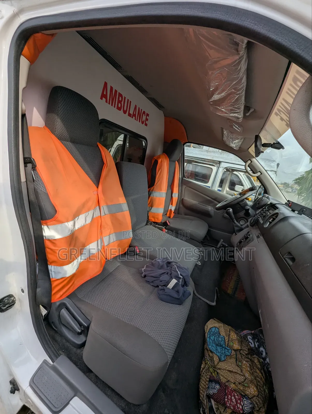 Nissan Caravan (Urvan) 2015 White