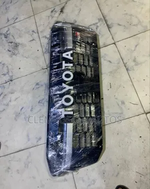 High Quality Certified Complete Brand New Front Grill Landcruiser 2023