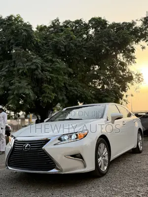 Lexus ES 350 FWD 2015 White