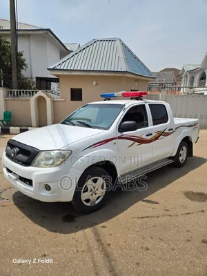 Toyota Hilux 2.0 VVT-i 2010 White