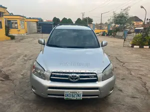 Toyota RAV4 Limited 2007 Silver