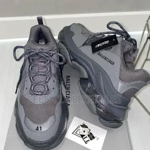 Best Quality Balenciaga Triple Sole Sneakers