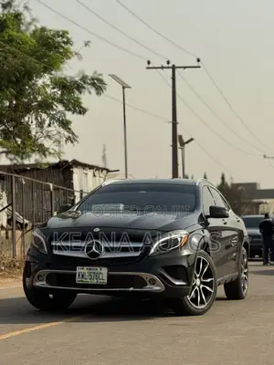 Mercedes-Benz GLA 250 2016 Black