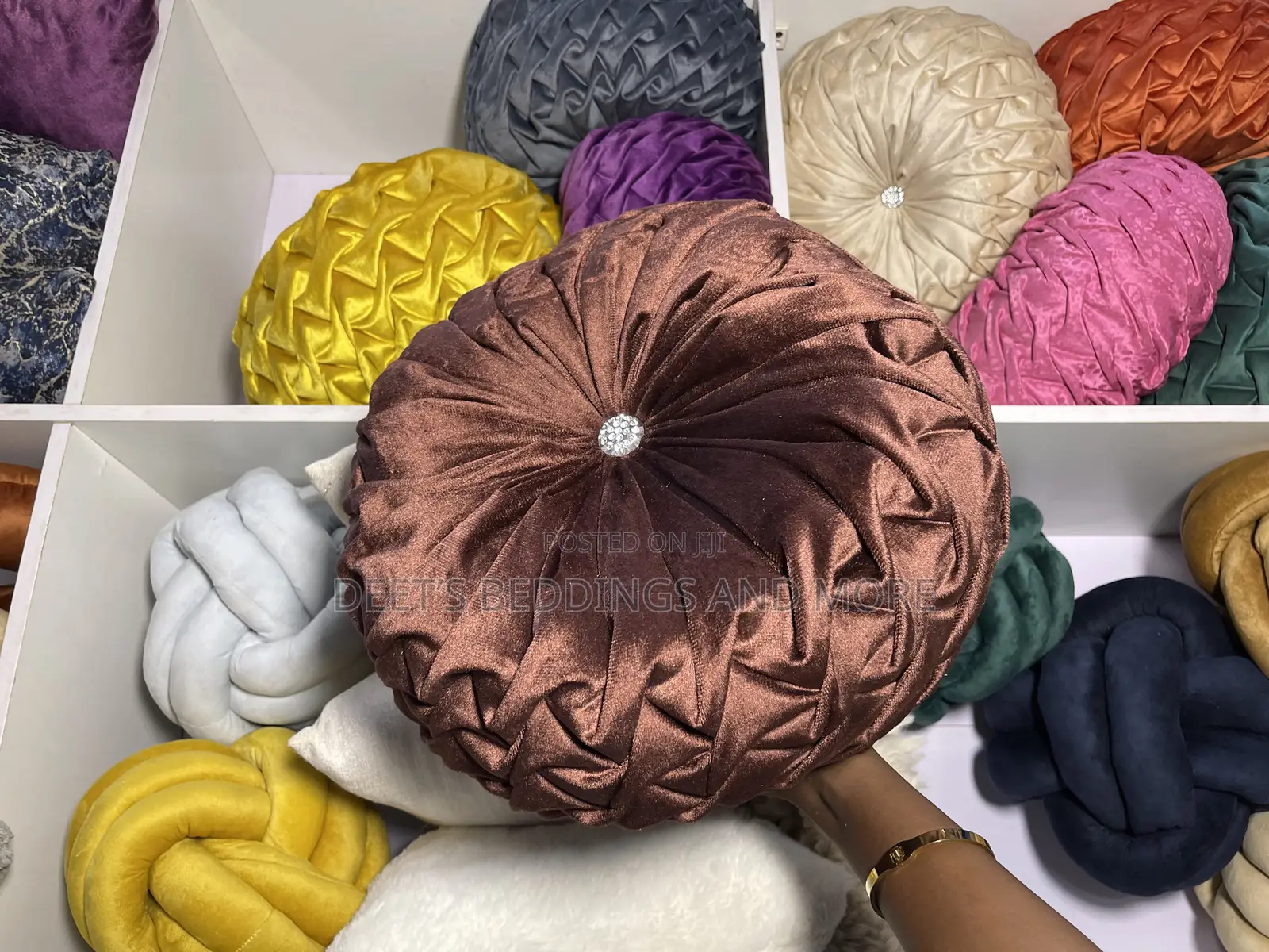 Decorative Throwpillow