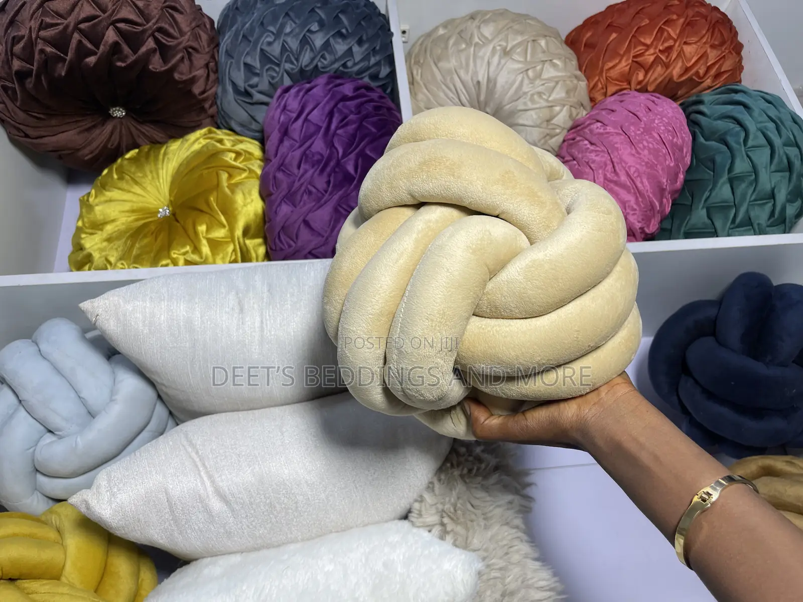 Decorative Throwpillow