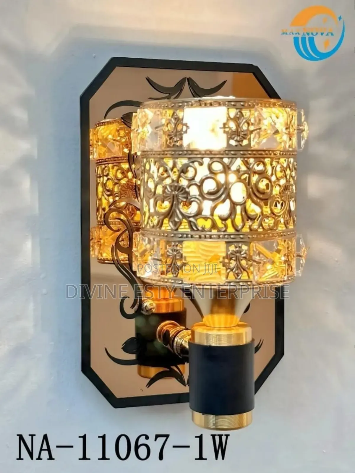 Modern Classic Wall Bracket