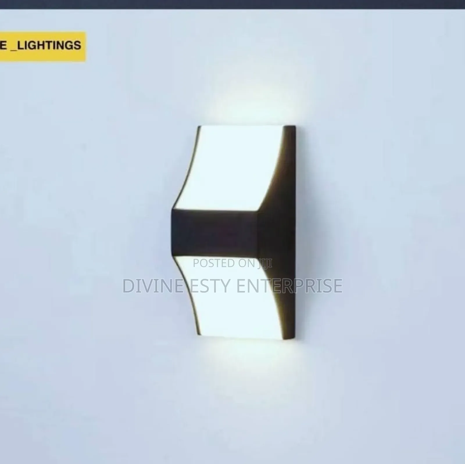 Modern Classic Wall Bracket