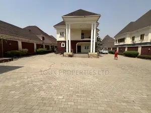 6bdrm Duplex in Karsana for sale