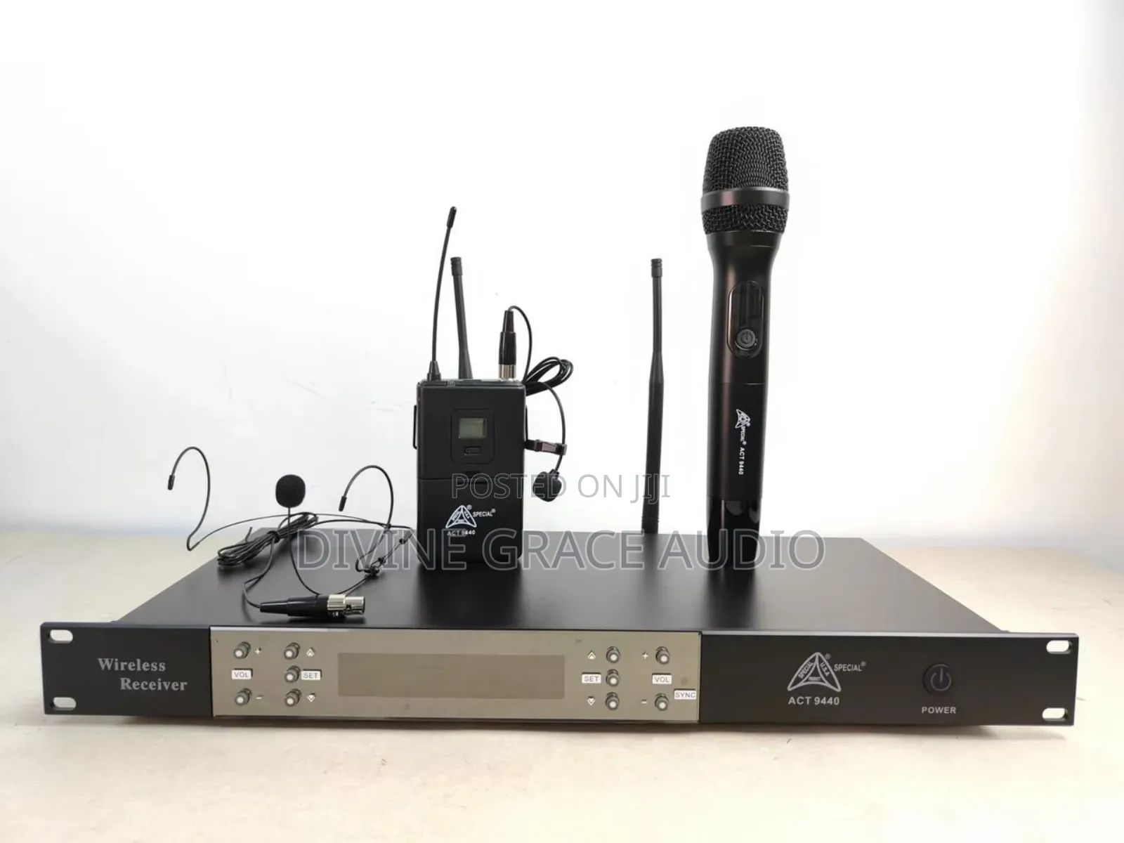 Microphone