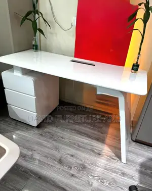 Office Desk(1.4 Meter)