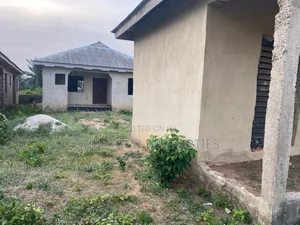 2bdrm Bungalow in Ilogbo Sango Ota for sale