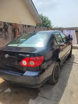 Toyota Voxy 2005 Blue