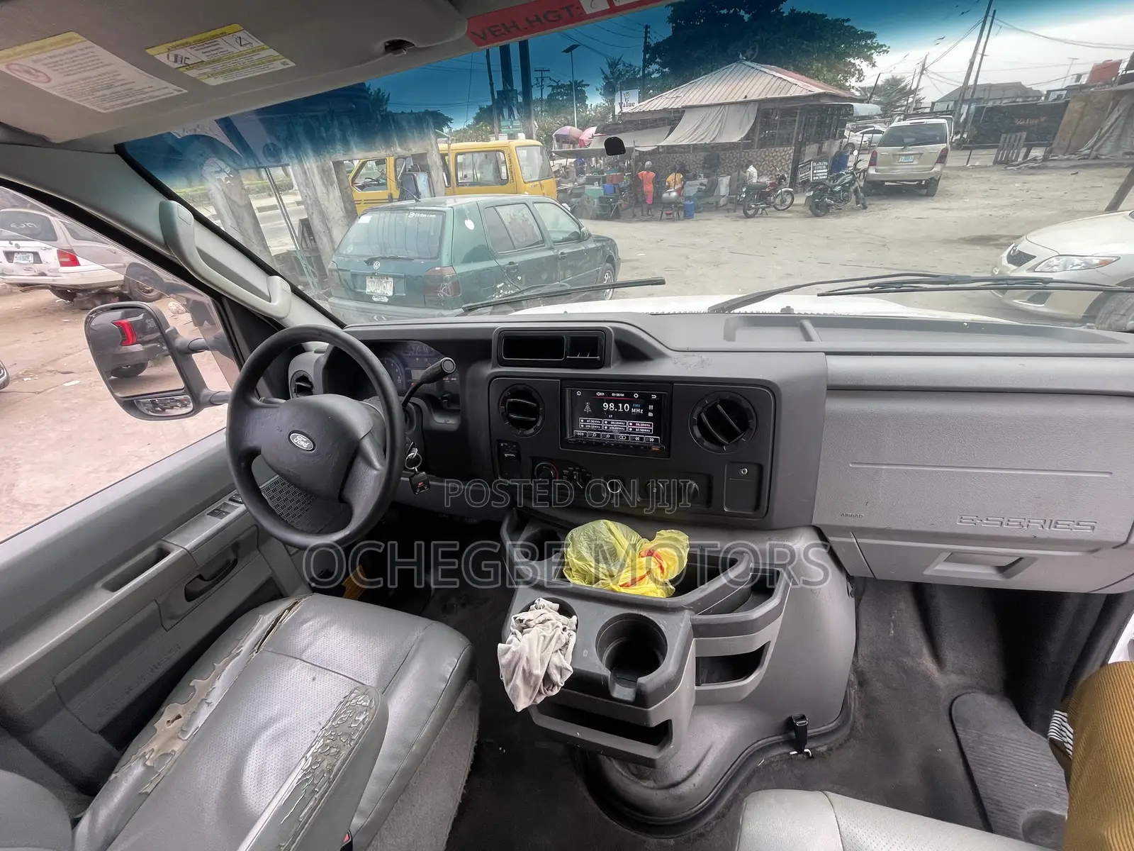 Ford E250 2014 White