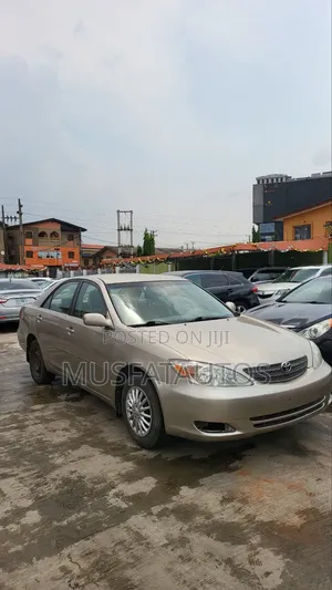 Toyota Camry 2003 Gold