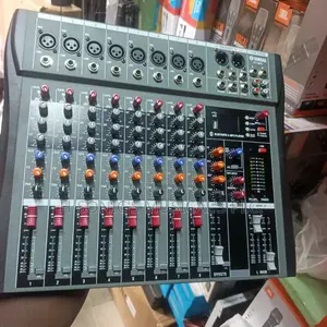 Professional Yamaha Mixer 8 Channel Mixing Console.