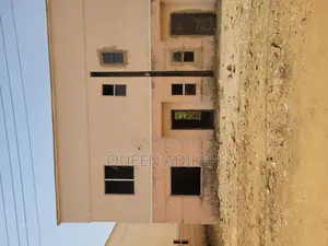 4bdrm Duplex in Life Camp for sale