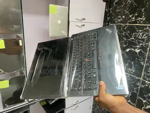 New Laptop Lenovo 8GB Intel Core i5 SSD 256GB
