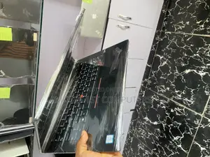New Laptop Lenovo 8GB Intel Core i5 SSD 256GB