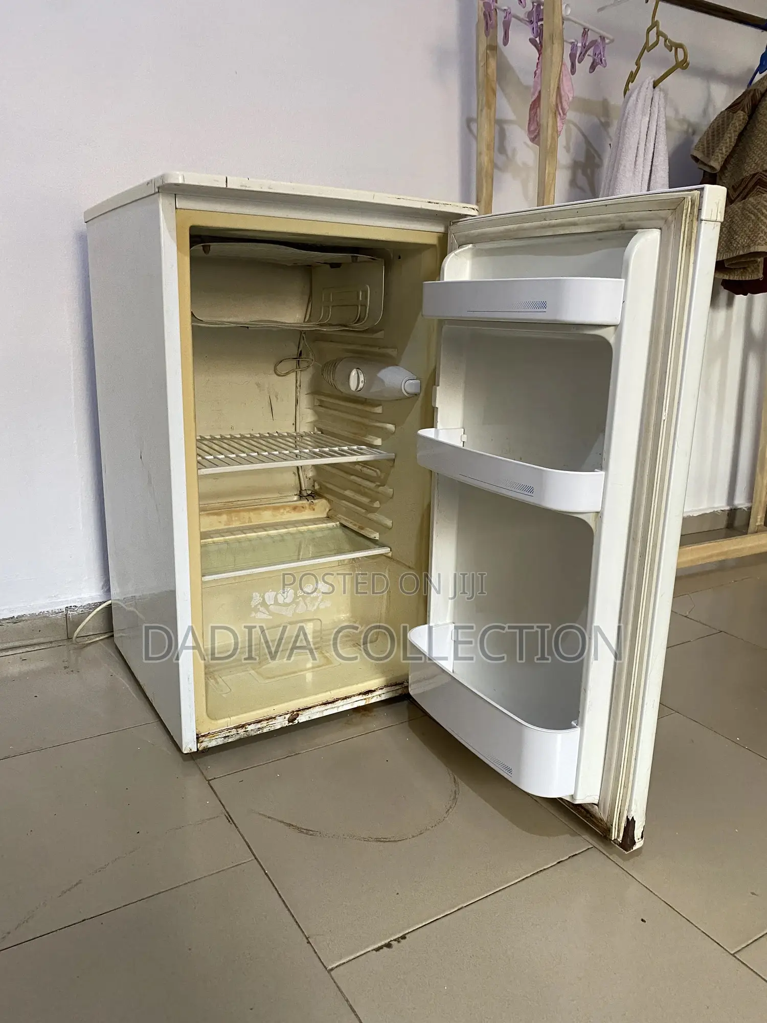 Beko 90l Single Door Fridge With Freezer Compartment