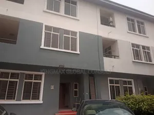 3bdrm Block of Flats in Wuse Zone 4 Abuj for sale