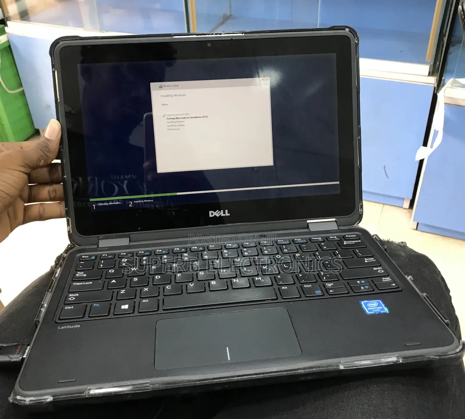 Laptop Dell Latitude 3189 4GB Intel Core M3 SSD 128GB