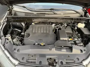 Toyota Highlander Limited V6 4x4 (3.5L 6cyl 6A) 2016 Silver