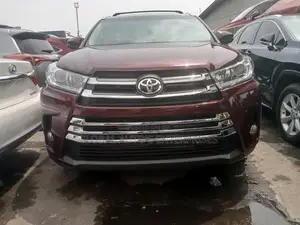 Toyota Highlander Limited V6 4x4 (3.5L 6cyl 6A) 2016 Maroon