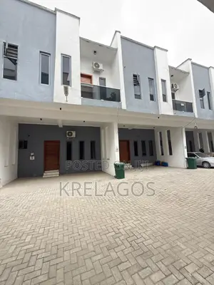 4bdrm Duplex in Ikota for sale