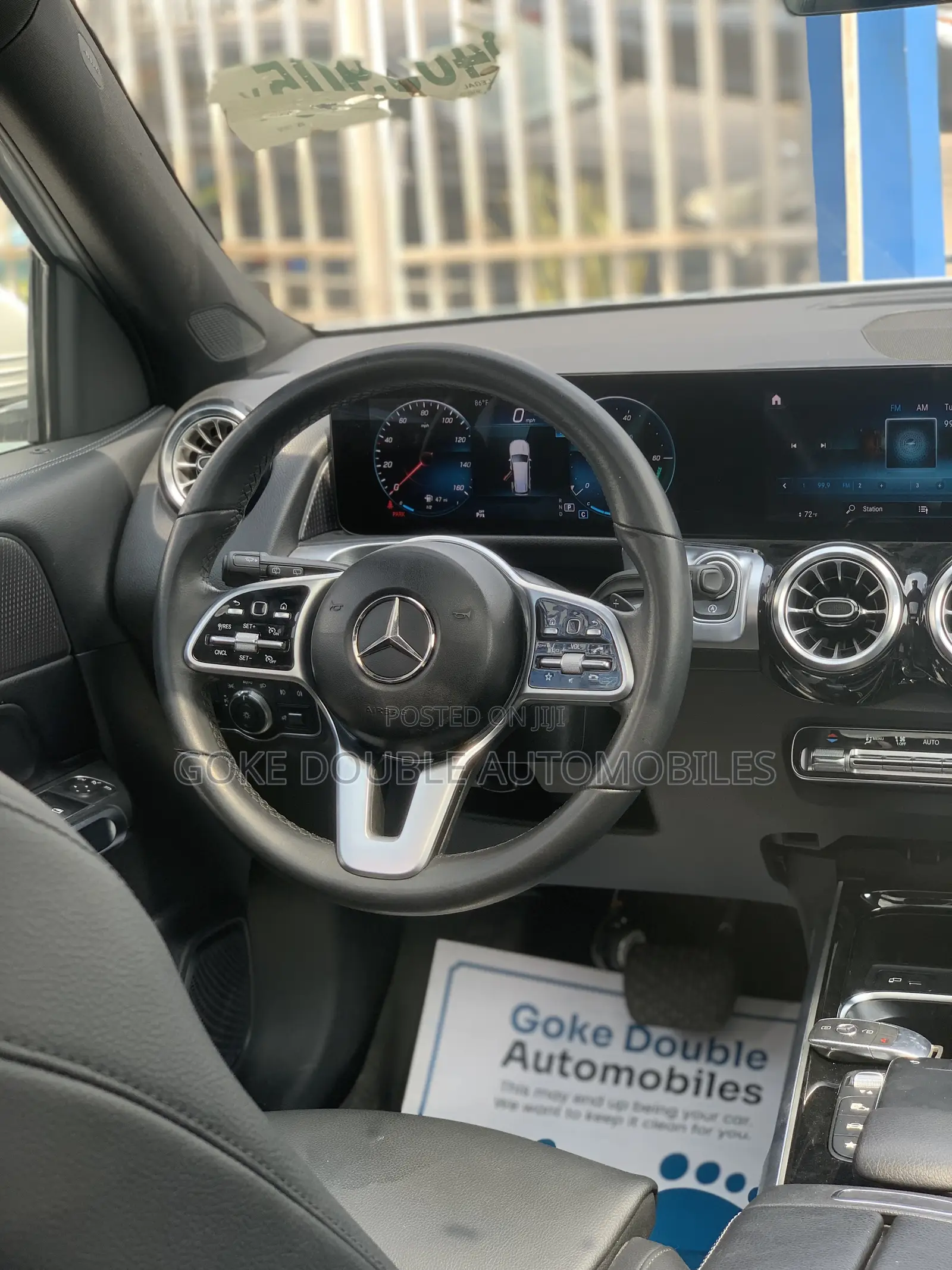 Mercedes-Benz GLB-Class 2022 White