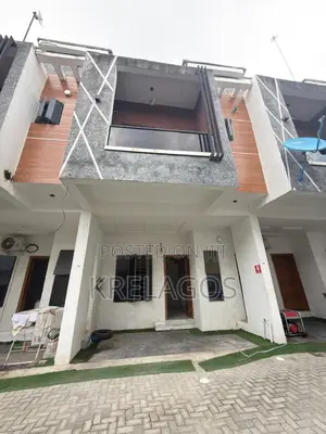 3bdrm Townhouse / Terrace in Ikota for rent